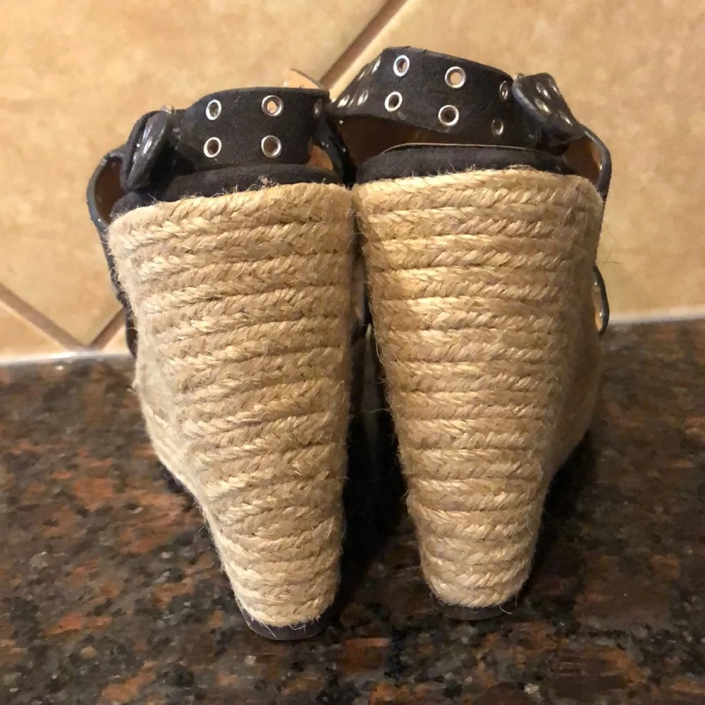 Report Caden Black Rope Wedges